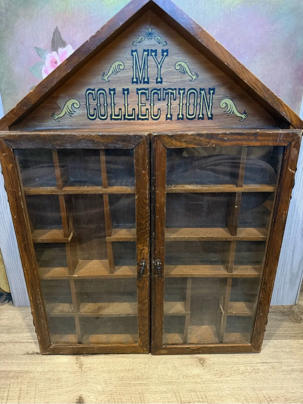 Vintage My Collection Curio Trinket Shelf.